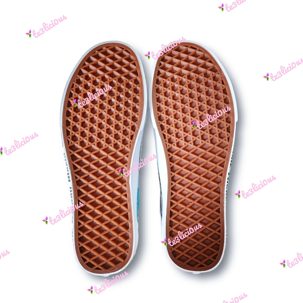 DISNEY WORLD 50TH ANNIVERSARY VANS SNEAKERS - Picture 7 of 7